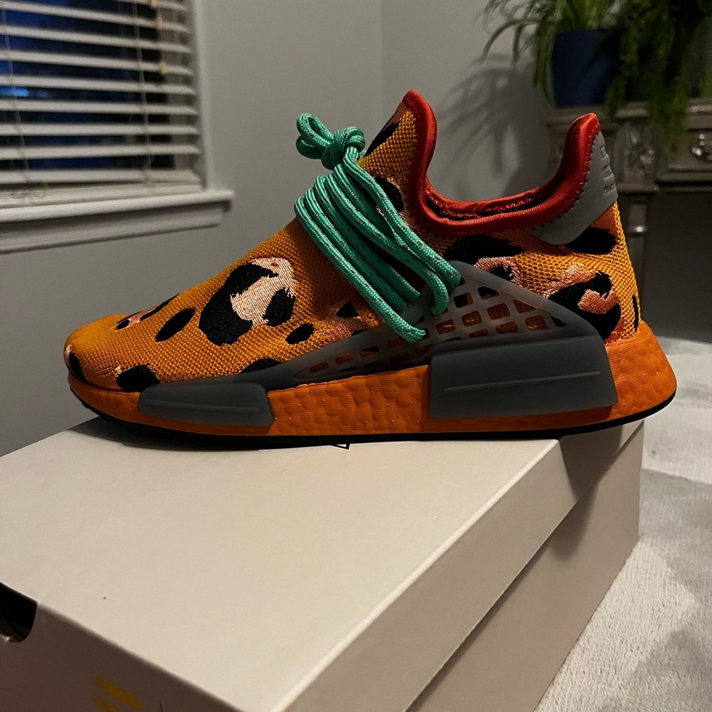 Limited edition Pharrell Williams Adidas - Picture 3 of 5